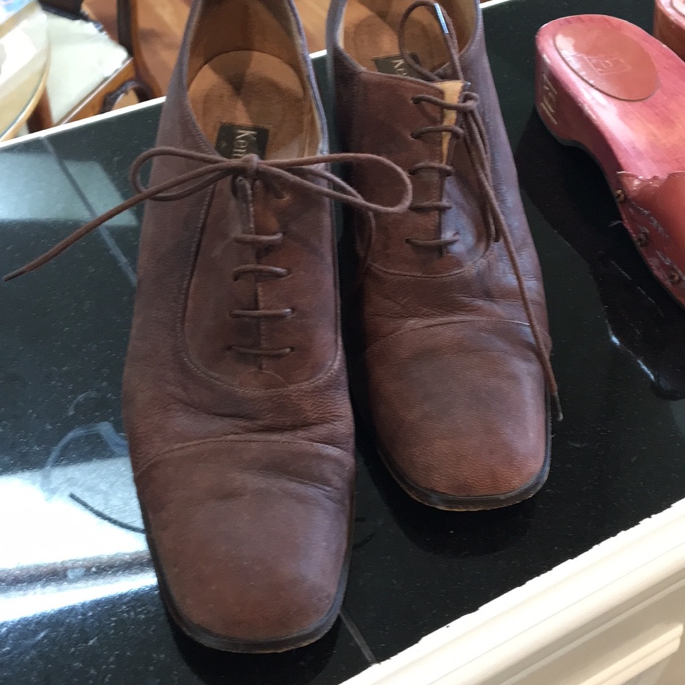 Kenneth Cole size 9 shoes